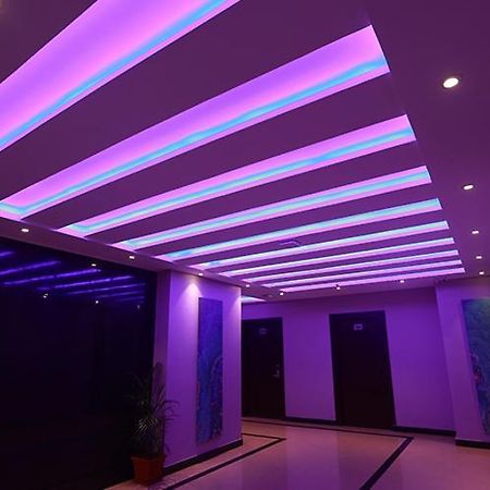 Hotel Emirates Kannangad Extérieur photo