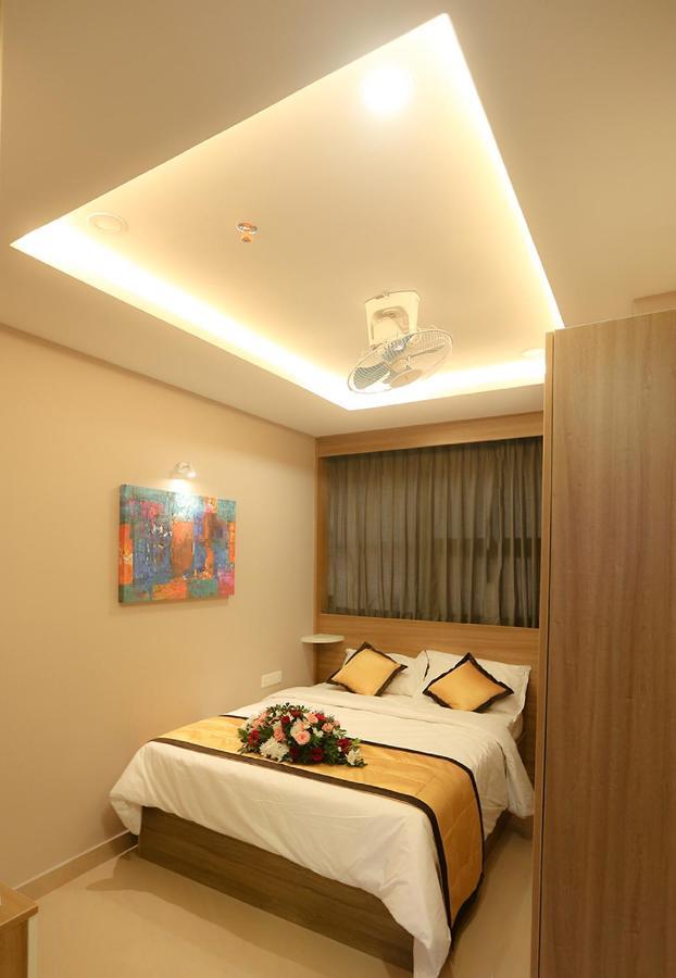 Hotel Emirates Kannangad Extérieur photo