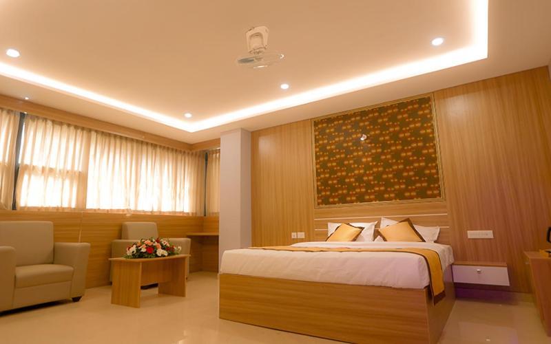 Hotel Emirates Kannangad Extérieur photo