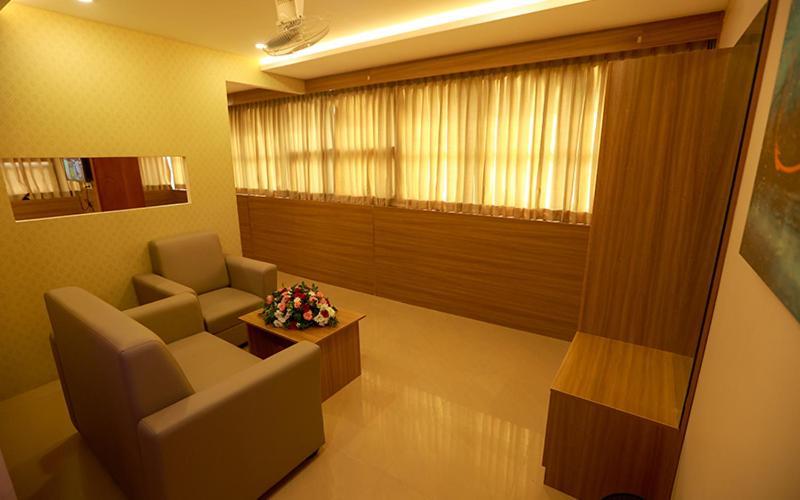 Hotel Emirates Kannangad Extérieur photo