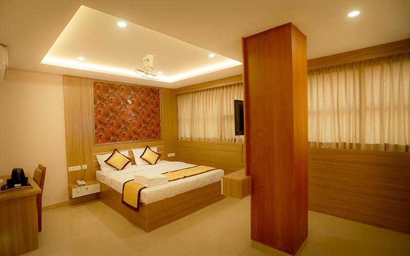 Hotel Emirates Kannangad Extérieur photo