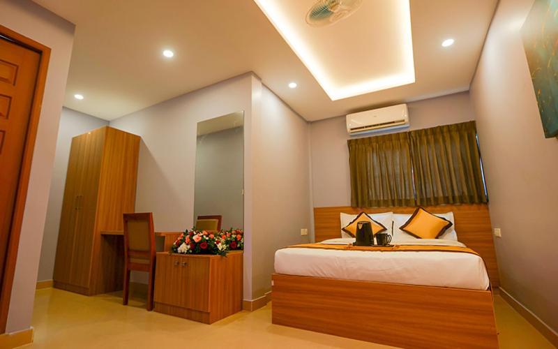 Hotel Emirates Kannangad Extérieur photo